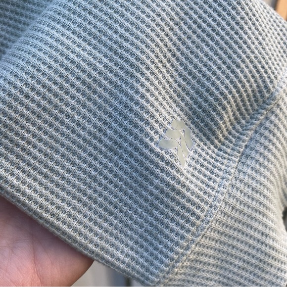 Waffle Knit Henley Athletic Top - Picture 5 of 5